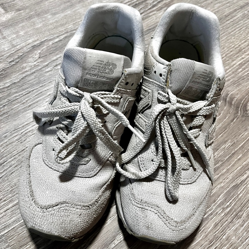 New Balance Sparkling Gray Sneakers